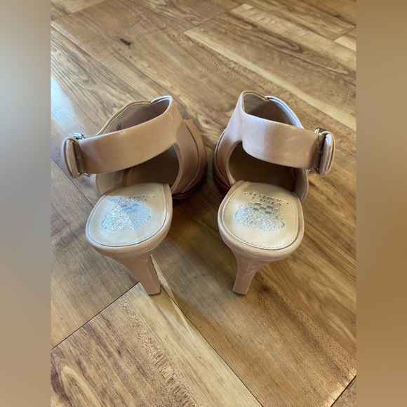 Vince Camuto Frasper Peep Toe Shootie - Picture 4 of 5